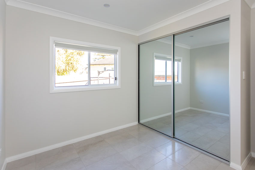 Grannyflat-built-in-wardrobe